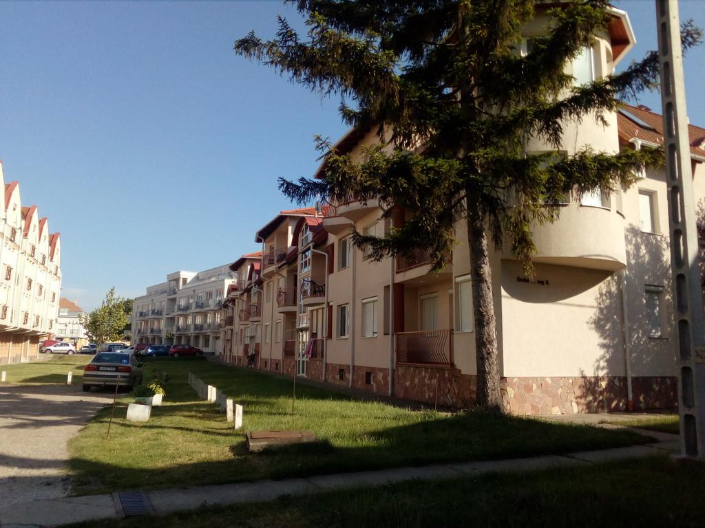 Gobe Apartman Daire Hajdúszoboszló Dış mekan fotoğraf